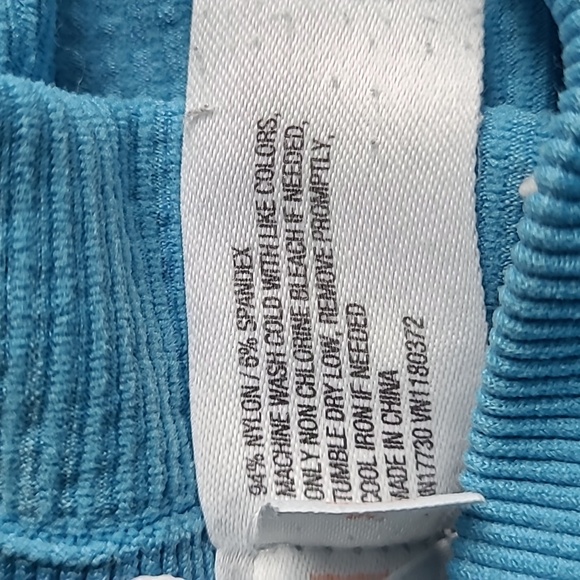 Colsie Blue Ribbed Bike Shorts - Picture 6 of 6